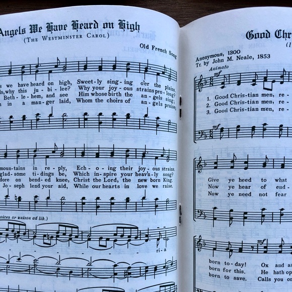Set of 4 vintage Christmas song books - Picture 4 of 8